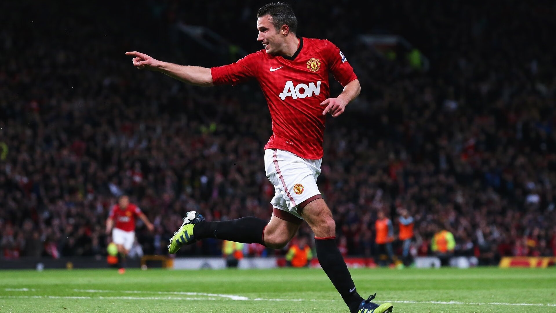 九游-高质量比赛吸引观众目光，场面精彩纷呈，吸引人参加比赛的宣传标语