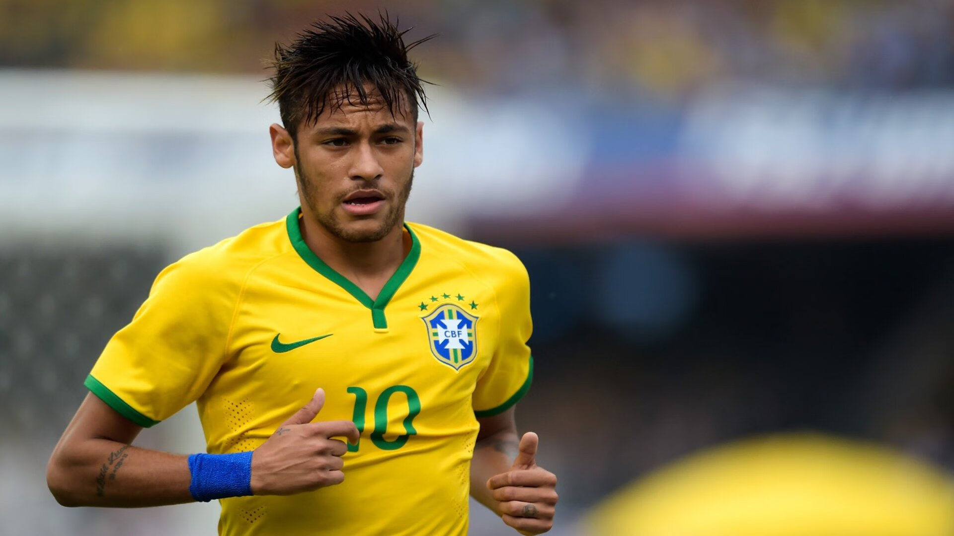 中卫持球推进能力是否成为球探评估关键，中卫球员